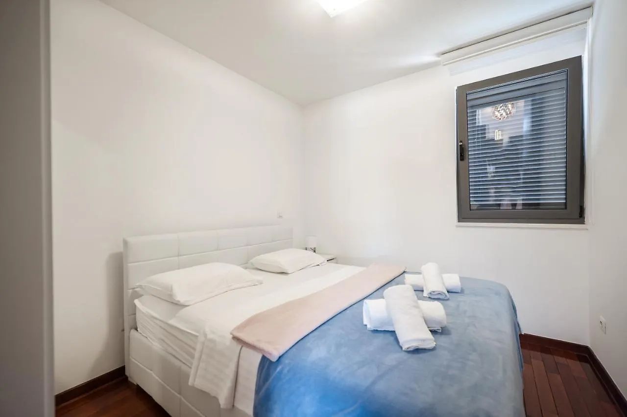 Two Bedroom Apartment Dunatov With Private Parking Zadar 0*,